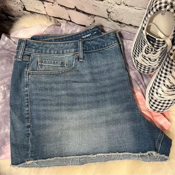 OLD NAVY OG STRAIGHT HIGH WAIST JEAN SHORTS PLUS SZ 24W - Picture 4 of 11